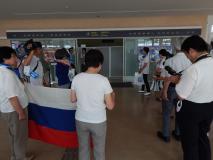 Японские волонтеры встречают русских туристов в Тоттори