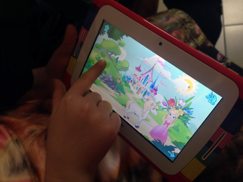 Знакомство с планшетом TurboKids Знакомство с планшетом TurboKids
